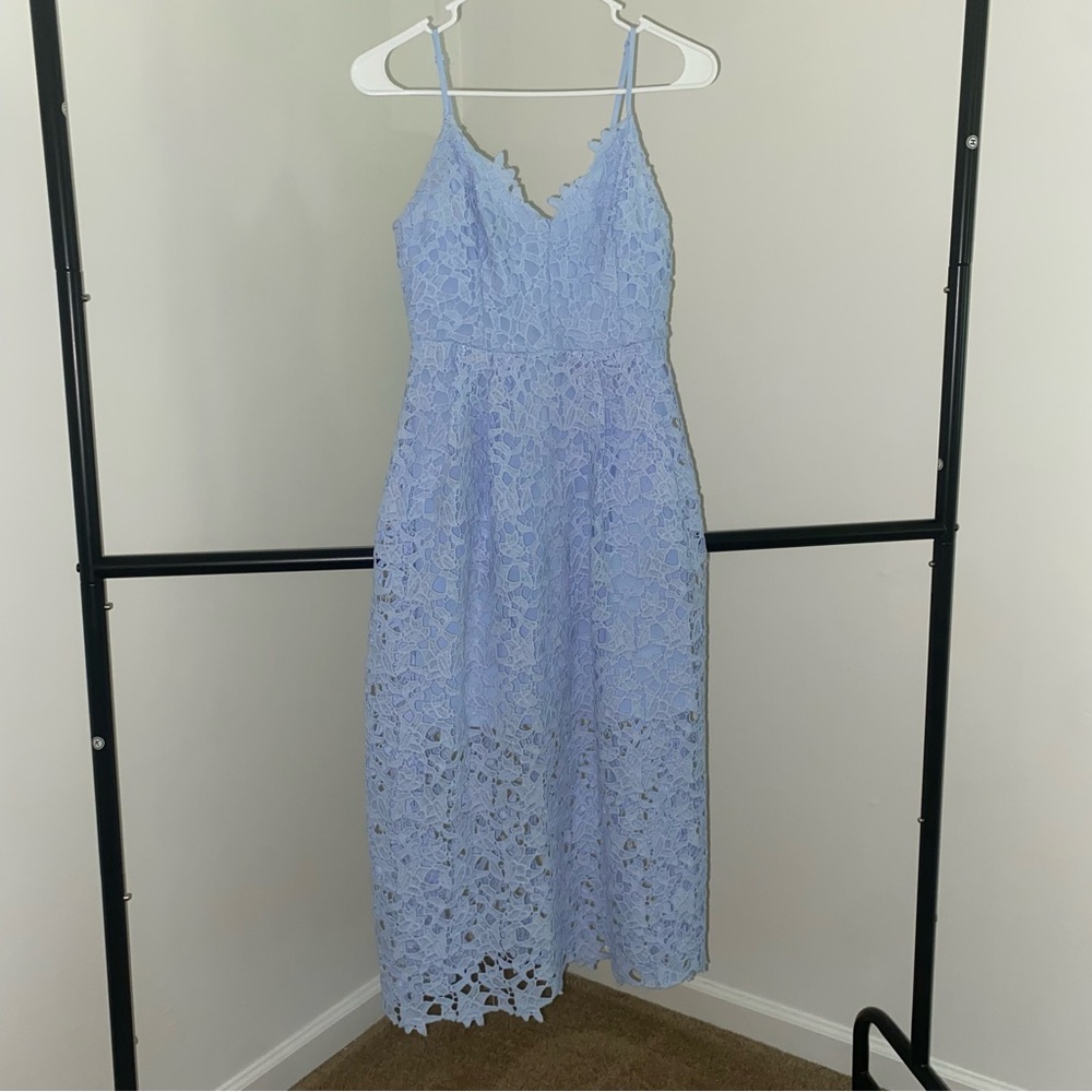 Astr Light Blue Lace V‑Neck Midi Dress